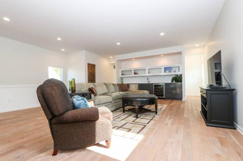 2872 Erie Ave, Cincinnati OH 45227-2735 exterior