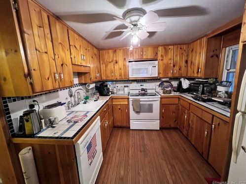 187 Greenwoods Rd, Norfolk CT  06058-1246 exterior