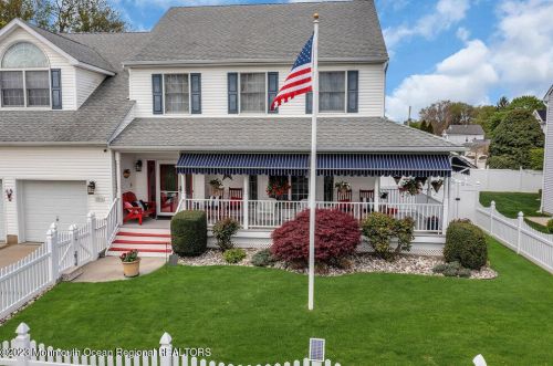 2216 Hill Ave, Belmar, NJ 07719-4026