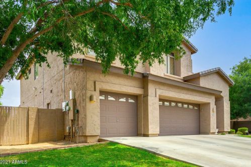 367 Date Palm Dr, Gilbert, AZ 85234-6186