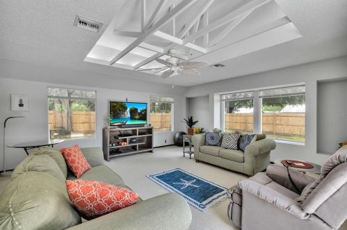 205 Lucerne Dr, De Bary FL  32713-3015 exterior