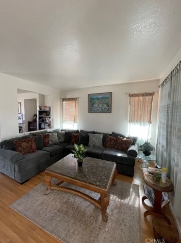 13135 Acacia Ave, Victorville CA  92392-6398 exterior