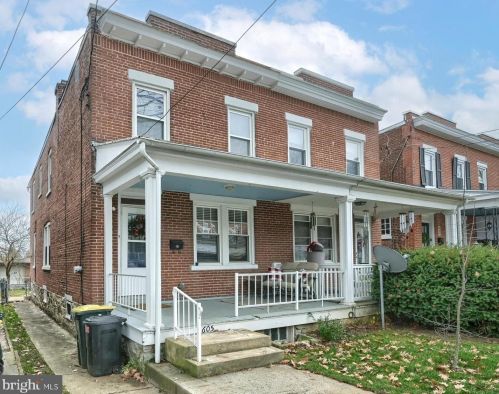 605 Pearl St, Lancaster PA  17603-5009 exterior
