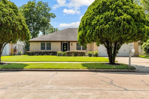 505 Valley Brook Dr, Morgans Point, TX 77571-2864