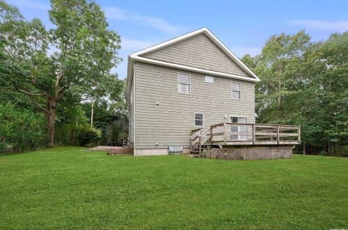 49 Harbor View Ave, East Hampton, NY 11937-2038