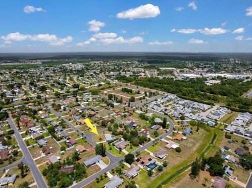 102 Stafford Pl, Lehigh Acres FL 33936-5954 exterior