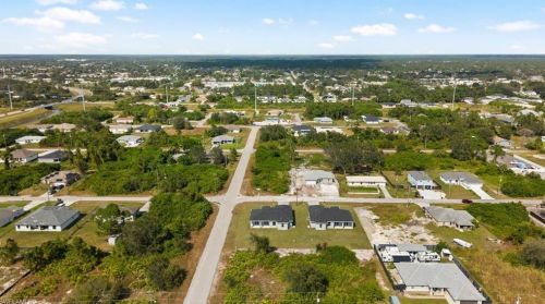 2929 3rd St, Lehigh Acres FL  33936-1875 exterior