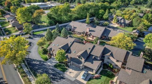 647 Brookside Dr, Crown Point IN  46307-4369 exterior