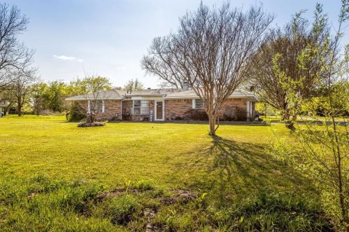 11704 Hallmark St, Greenville, TX 75402-5114