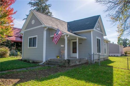 605 Main St, Greenwood, IN 46142-2021