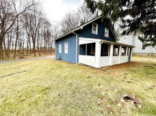 268 Liberty Dr, Tomkins Cove, NY 10986-1114