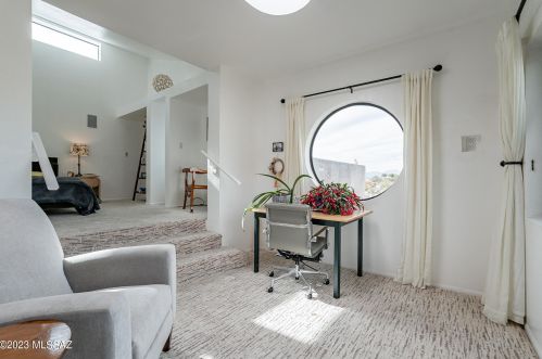 5221 1st Ave, Tucson AZ  85718-4701 exterior