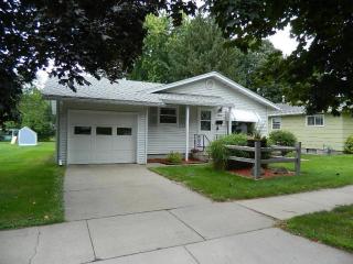 1016 Mcintosh St, Wausau, WI 54403-6356