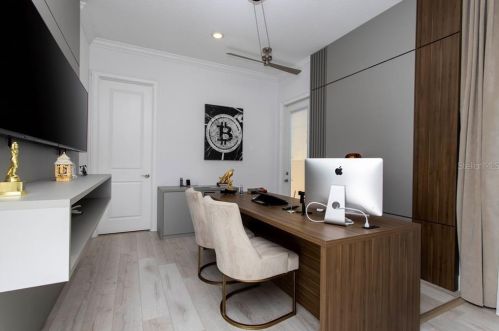 8035 Chilton Dr, Orlando FL 32836 exterior