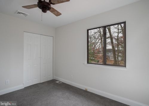 5 Hoot Owl Dr, Erial NJ  08081-9325 exterior