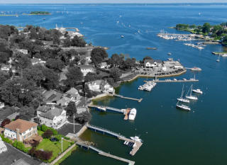 520 Shore Acres Dr, Mamaroneck, NY 10543-4007