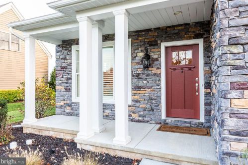 518 Delp Rd, Lancaster PA  17601-2956 exterior