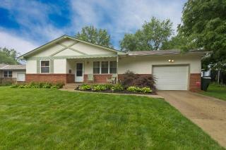 1182 Vinewood Dr, Columbus, OH 43229-4454