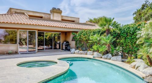64 Pebble Beach Dr, Rancho Mirage CA  92270-1608 exterior