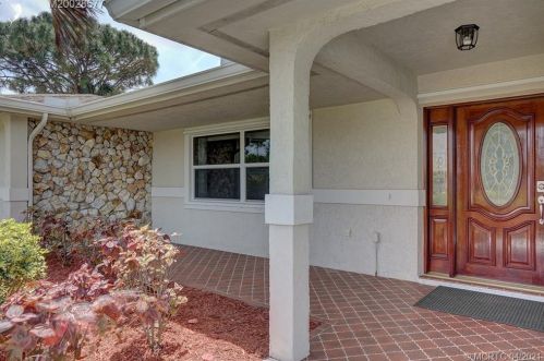 2951 Dalhart Rd, Fort Pierce, FL 34952-5873