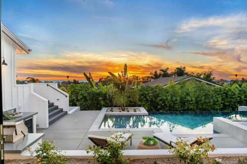 1170 Chinquapin Ave, Carlsbad CA  92008-3543 exterior