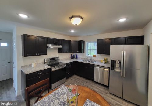 3298 Forrest Ave, Dover, DE 19904-5318