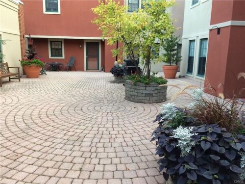 133 Walton St, Syracuse NY  13202-2246 exterior