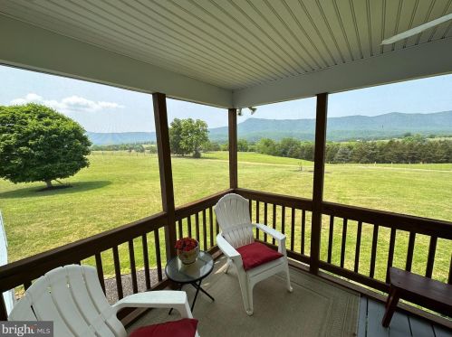803 Hook Hill Rd, Richmond National Battlefiel VA  22835-3505 exterior