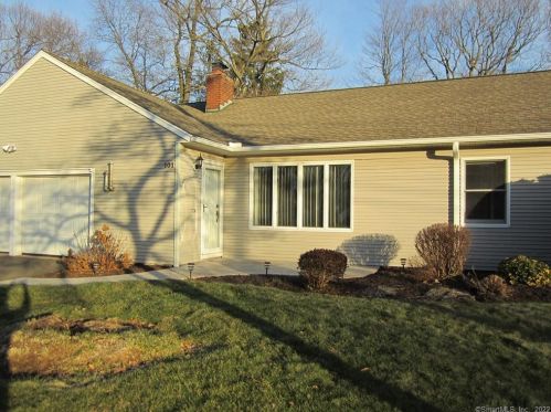 101 Elizabeth Dr, Manchester CT  06042-3340 exterior