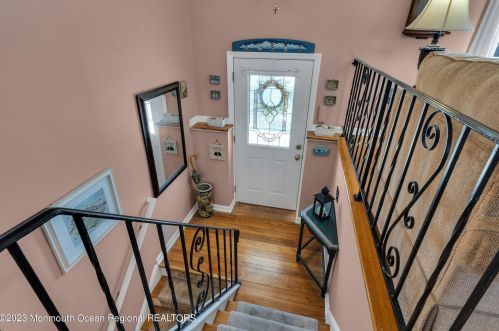 316 Sunset Dr, Pelican Island NJ  08751-2225 exterior