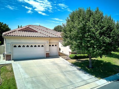 971 Hidden Oaks Dr, Beaumont, CA 92223-8527