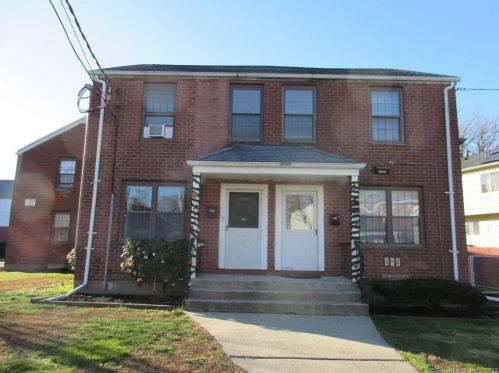 224 Pennsylvania Ave, Bridgeport, CT 06610-1820
