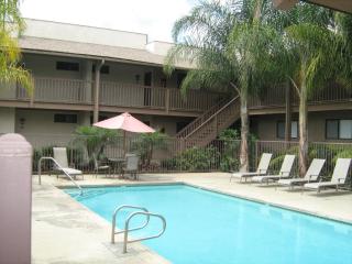 1939 Wallace Ave, Costa Mesa CA  92627-3404 exterior