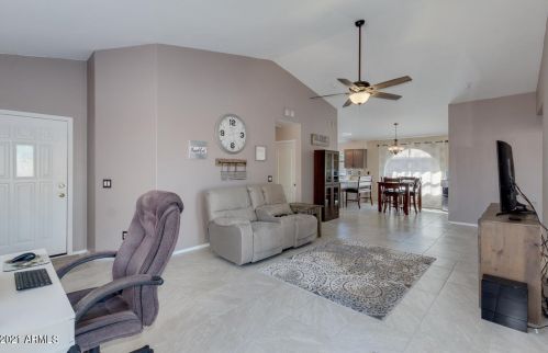 676 Devon Dr, Gilbert AZ 85233-7827 exterior