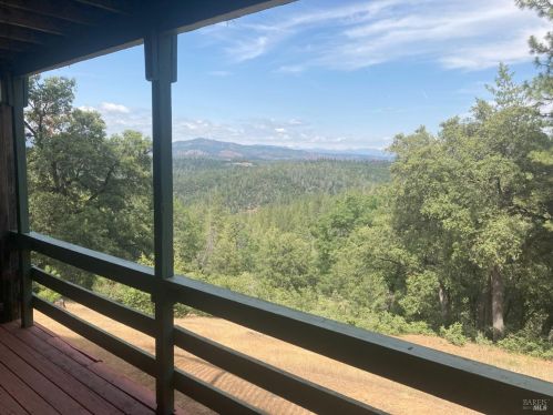 11393 Alice Ln, Groveland, CA 95321-9712