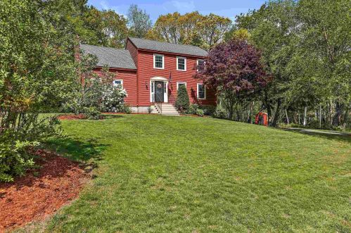 3 Buttonwood Dr, Derry, NH 03038-3817