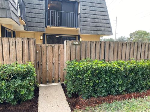 1615 16th Way, West Palm Beach, FL 33407-6628