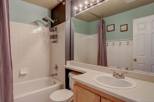 5516 Winnipeg St, Denver CO  80015-6767 exterior