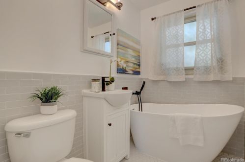 1334 Xavier St, Denver CO 80204-1019 exterior