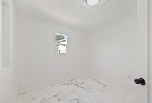 2436 Adriatic Ave, Long Beach CA 90810-3313 exterior