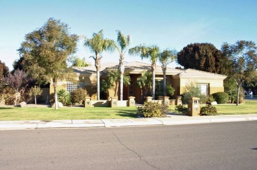 2162 Menlo Cir, Mesa, AZ 85213-1464