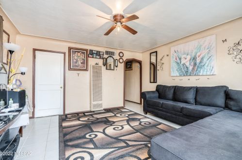 208 Palmdale St, Tucson AZ  85714-1439 exterior