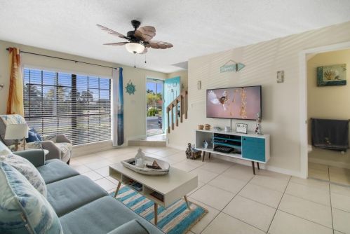 139 Clyburn Way, Marco Island, FL 34145-4671
