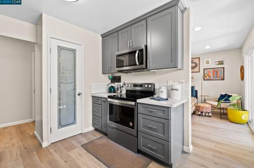 2278 Alexian Dr, San Jose CA  95116-1923 exterior