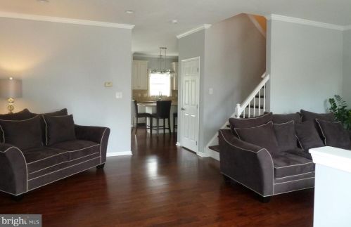 3 Mystic Dr, Bear, DE 19701-4006
