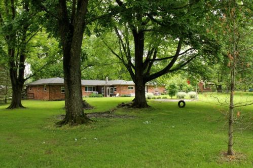 3729 Oakwood Dr, Amelia OH  45102-1219 exterior