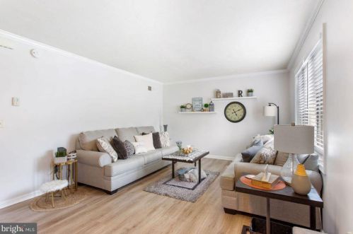 110 Ruel Ave, Hanover, PA 17331-3422