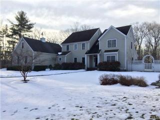 33 Oak Ln, Weston, CT 06883-1110