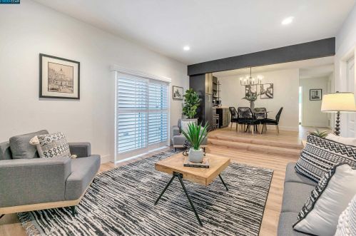 1177 Coad Ct, West Pittsburg CA  94565-6204 exterior