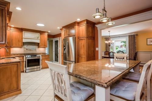 53 Paul St, Bristol CT  06010-5578 exterior